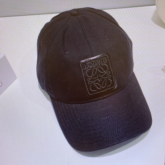 Brand new 
Lightweight,breathable and comfortable to wear - Picture 4 of 6